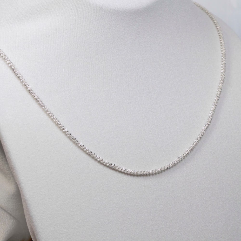 Load video: 925 Sterling Silver Bare Chain Necklace 20 – 24 Inches for Women
