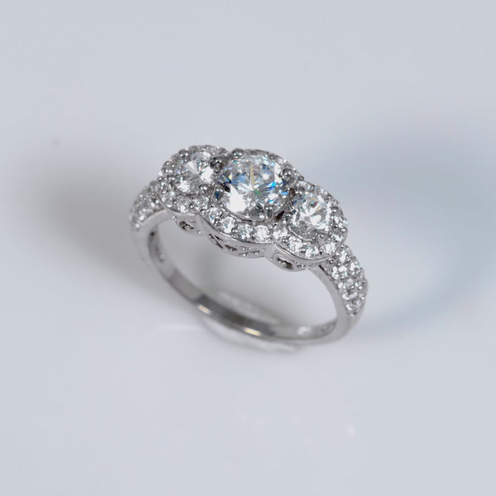 Load video: 925 Sterling Silver Elegance Ring